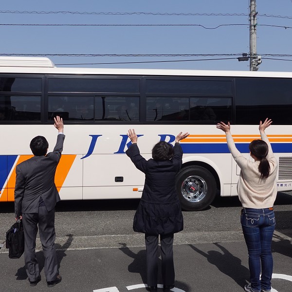 国家試験に向かう学生を先生激励の言葉をかけてお見送り！