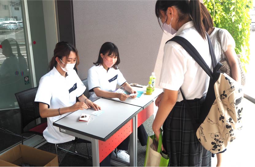 スタンプラリーで学内を探検しよう!